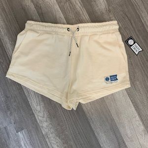Large Salty Crew Shorts NEW